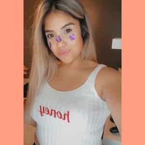 Meet your Posher, Vanessa